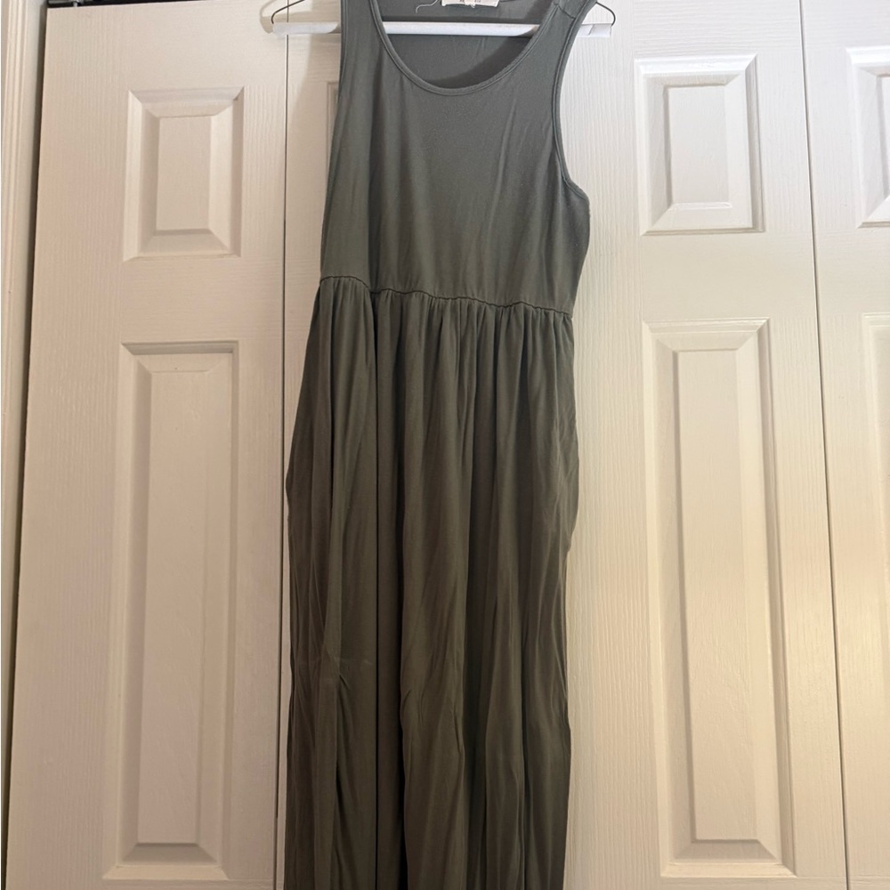 Elegant Olive Green Maxi dress
